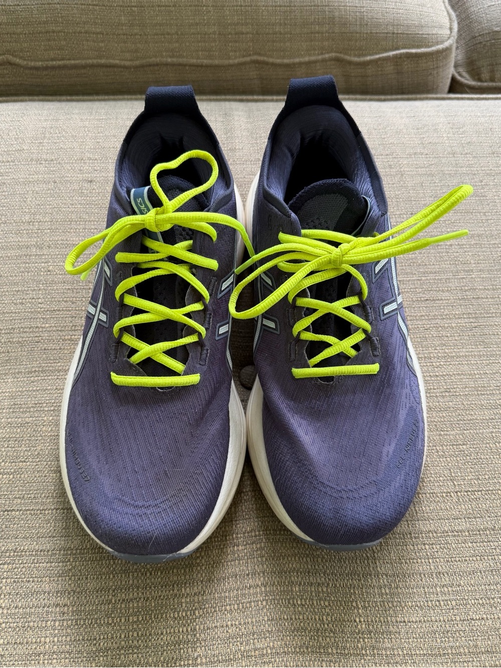 ASICS Women’s  Gel Kayano Running in Dark Purple with Neon Yellow Laces Size 9.5